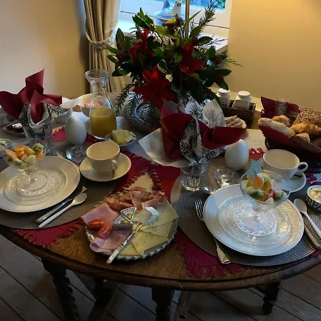 布雷达泰姆奥特住宿加早餐旅馆 度假居 *